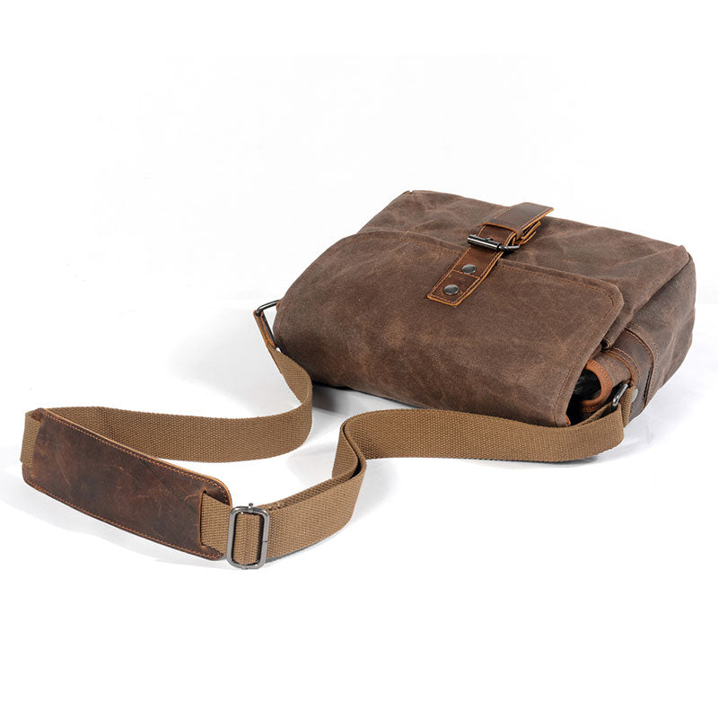 Waxed Canvas DSLR Camera Messenger Bag